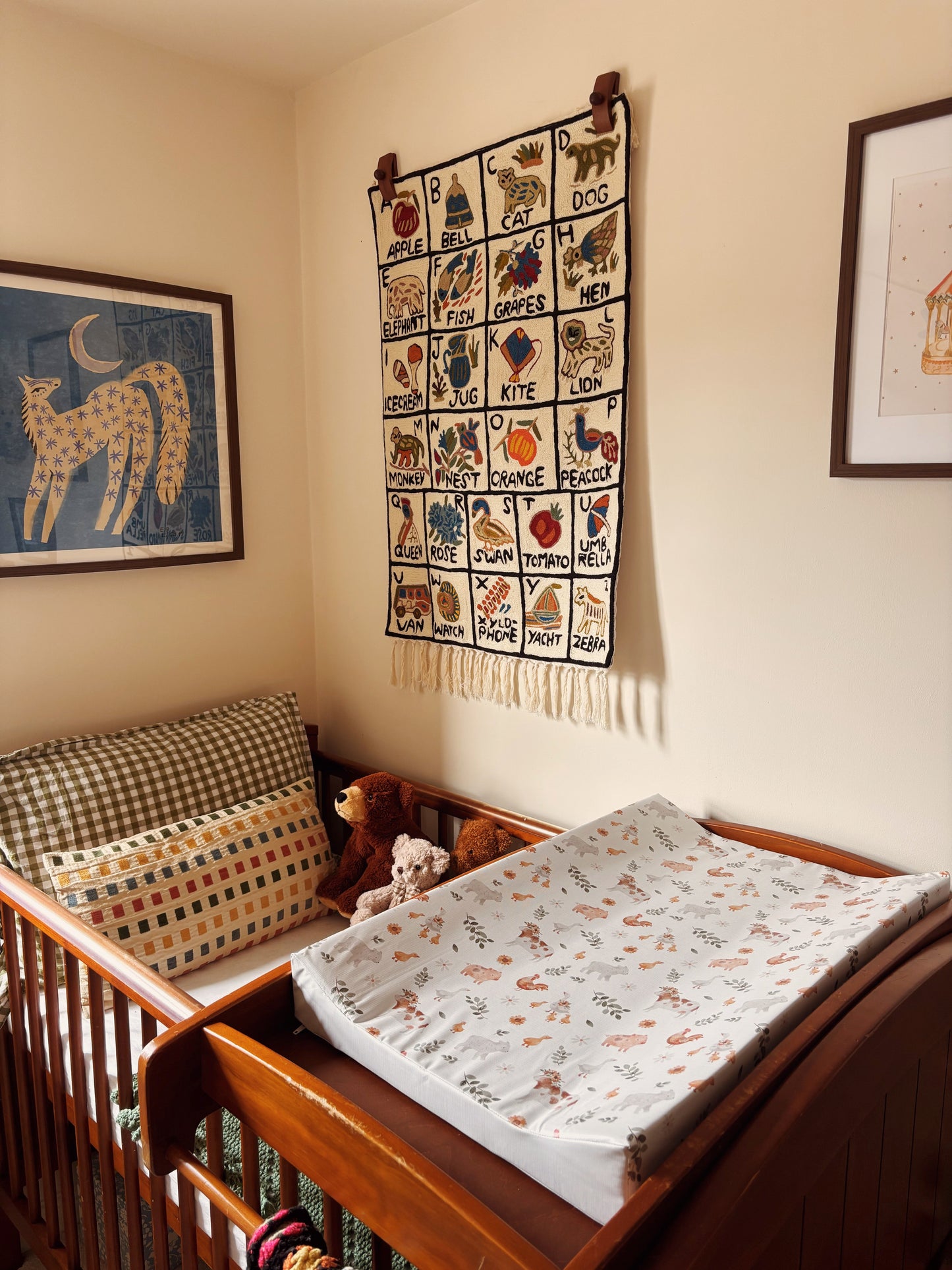 Mabel & Fox - Wedge Baby Changing Mat - Farmyard Animals