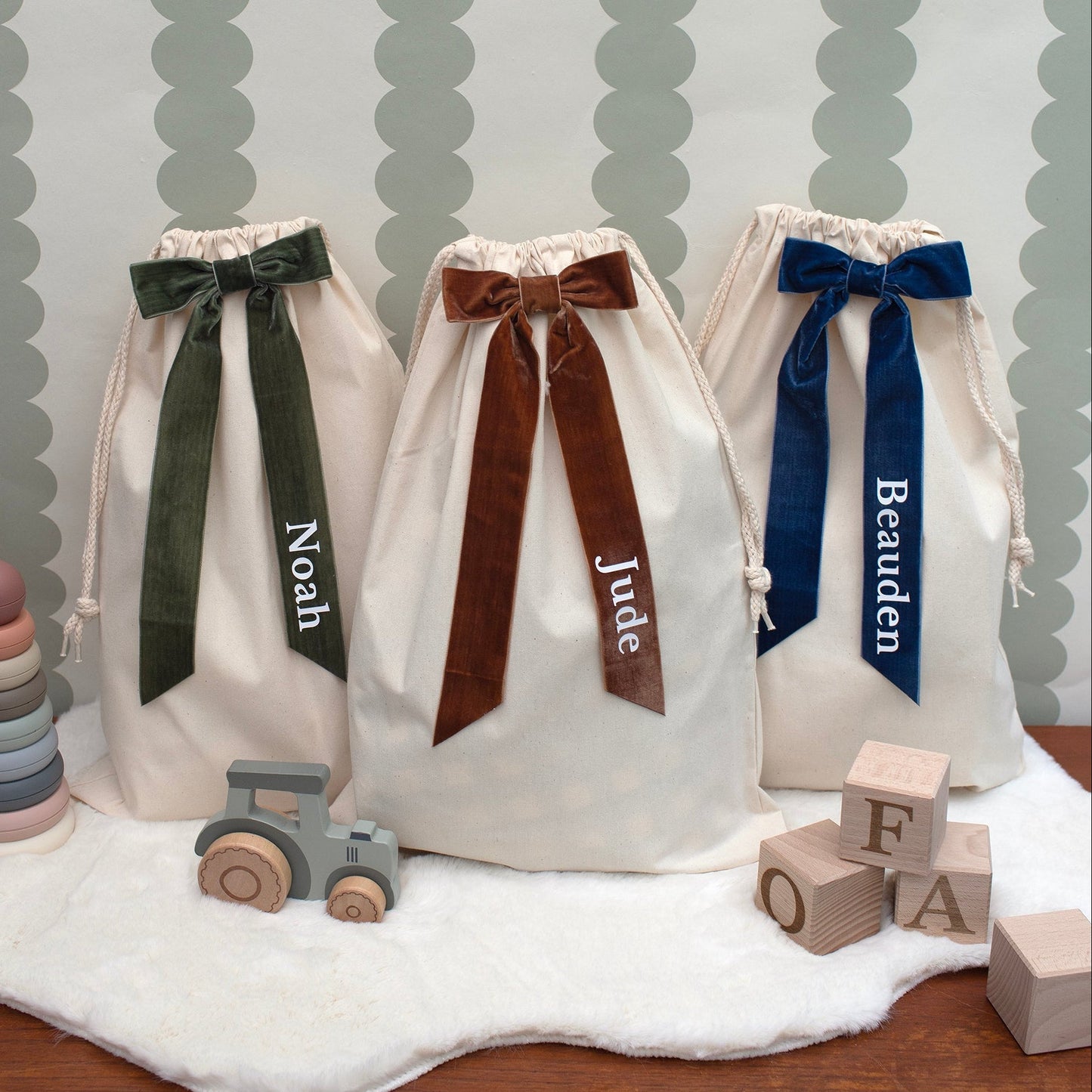 Mabel & Fox - Personalised Velvet Bow Gift Sack