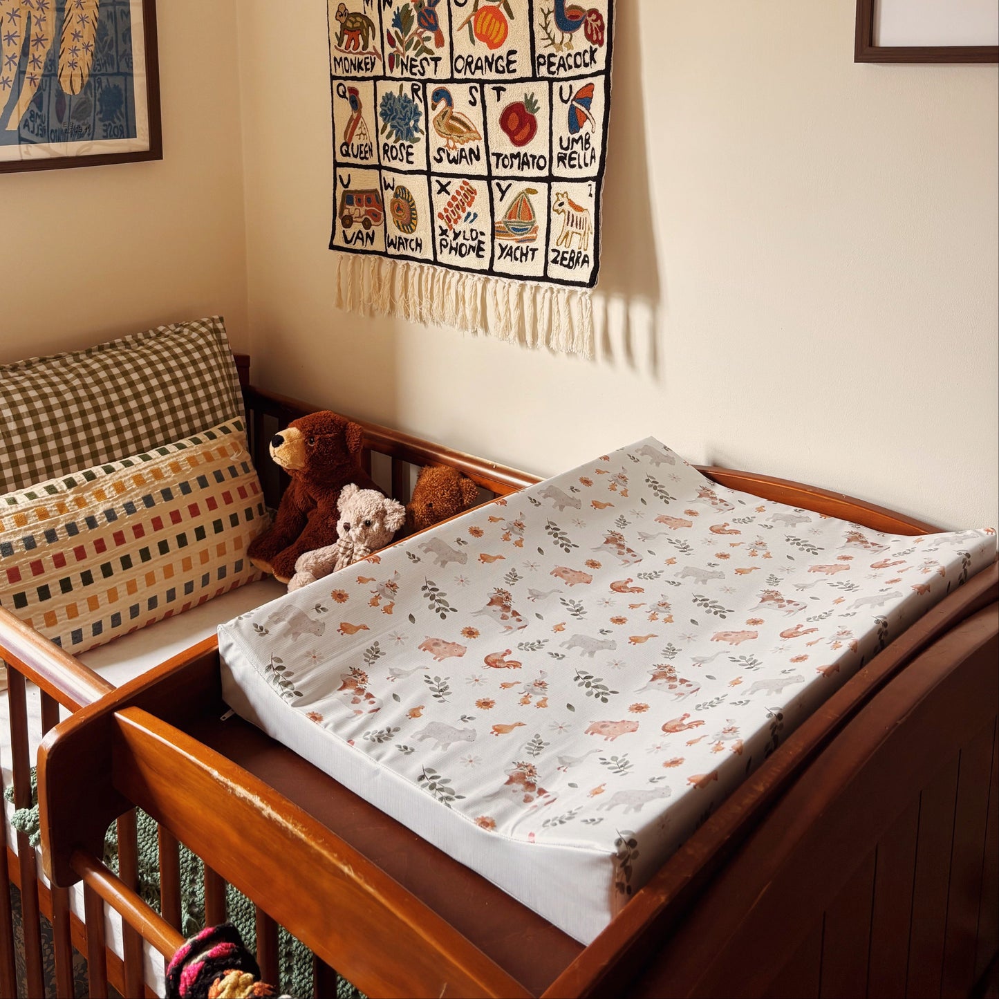Mabel & Fox - Wedge Baby Changing Mat - Farmyard Animals